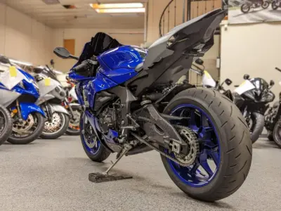 2020 Yamaha R1