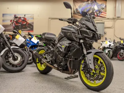 2017 Yamaha FZ-10 FZ10 MT10 MT-10