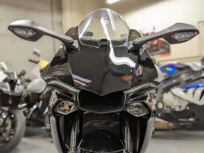 2018 Yamaha R1 RAVEN