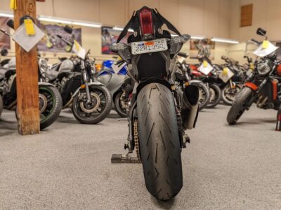 2015 Yamaha R1 RAVEN