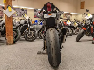 2015 Yamaha R1 RAVEN