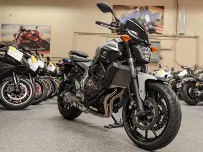 2017 Yamaha FZ07 FZ-07