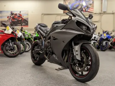 2011 Yamaha R1 Crossplane