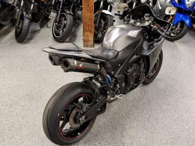 2011 Yamaha R1 Crossplane