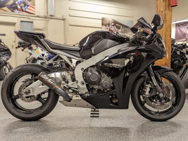 2011 HONDA CBR1000RR