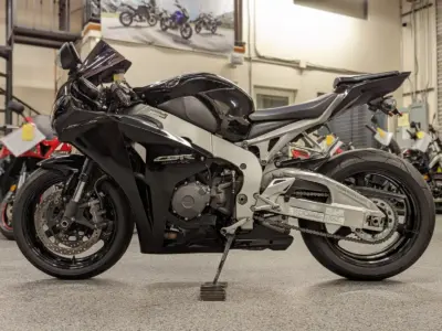 2011 HONDA CBR1000RR