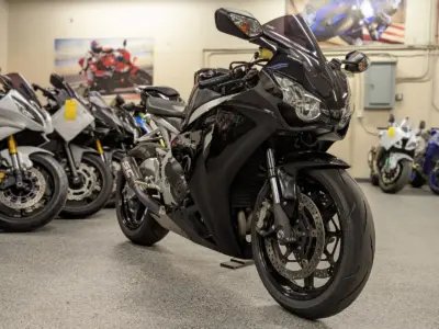 2011 HONDA CBR1000RR