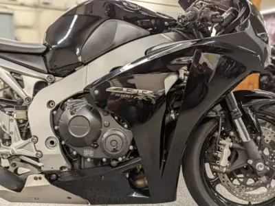 2011 HONDA CBR1000RR