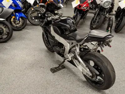 2011 HONDA CBR1000RR