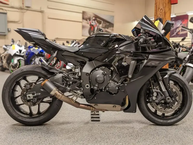 2020 Yamaha R1