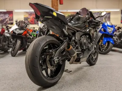 2020 Yamaha R1