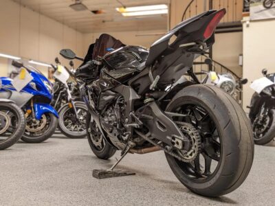 2020 Yamaha R1