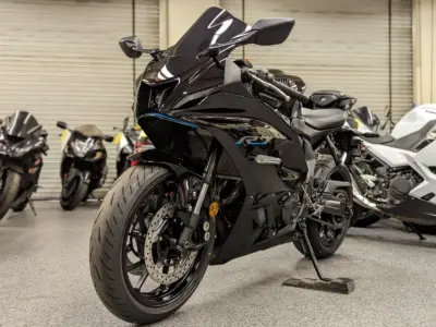 2022 YAMAHA R7