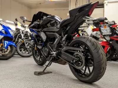 2022 YAMAHA R7
