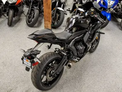 2022 YAMAHA R7