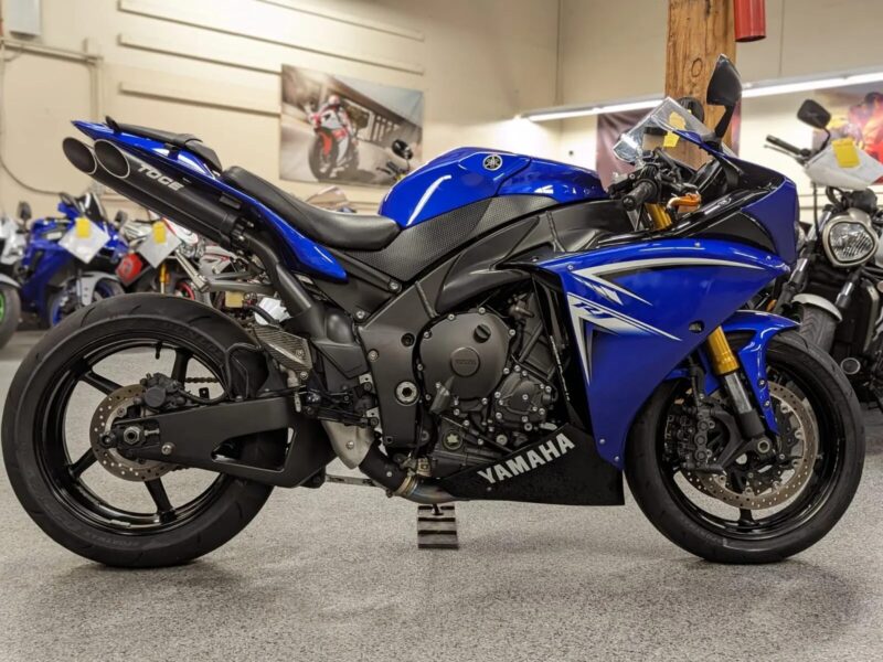 2009 Yamaha R1 Crossplane