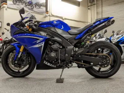 2009 Yamaha R1 Crossplane