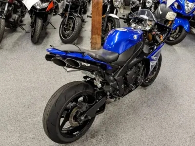 2009 Yamaha R1 Crossplane