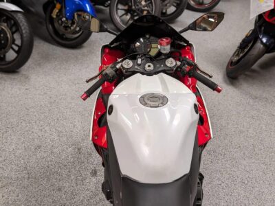 2010 Yamaha R1 Crossplane