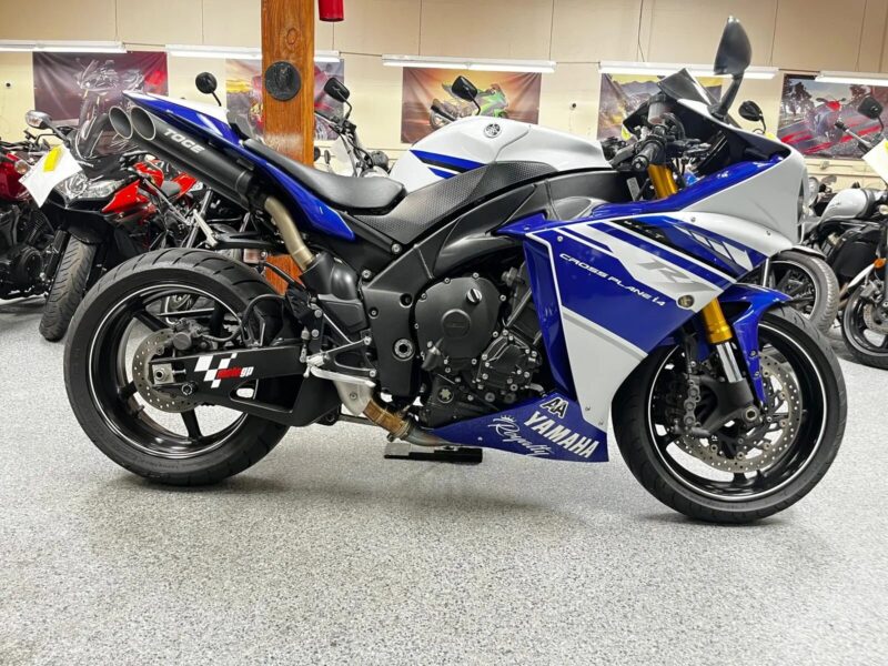 2014 Yamaha R1