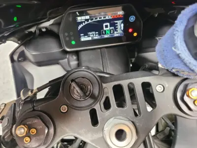 2016 Yamaha R1S