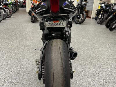 2017 Yamaha R1