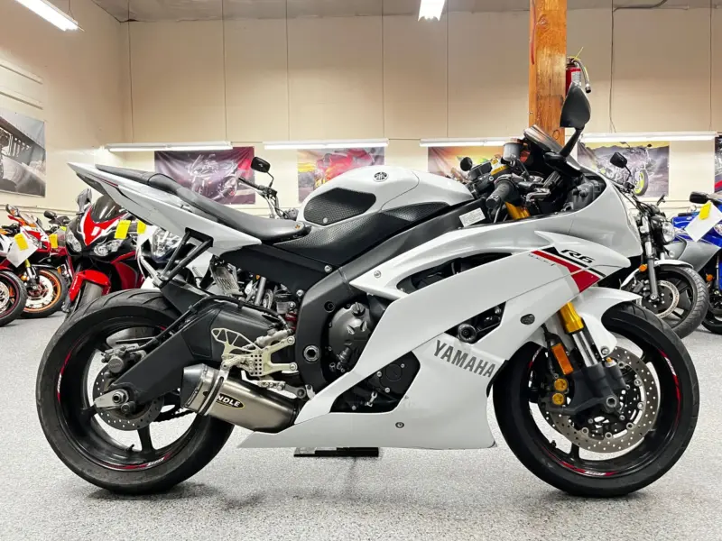 2015 Yamaha R6 PEARL WHITE