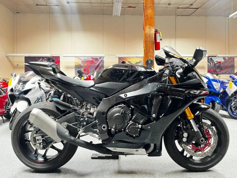 2018 Yamaha R1