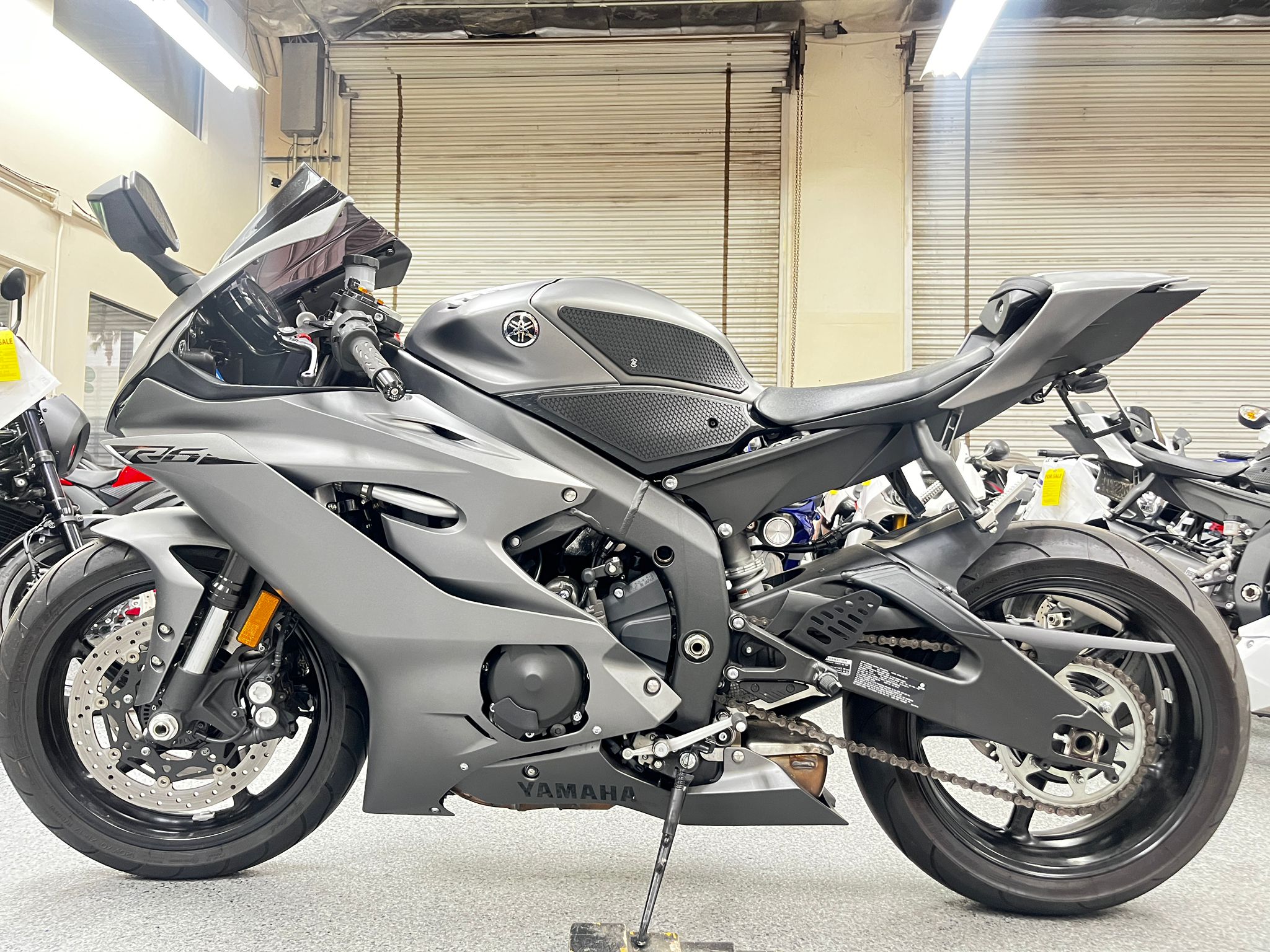 2019 Yamaha R6 - AK Motors