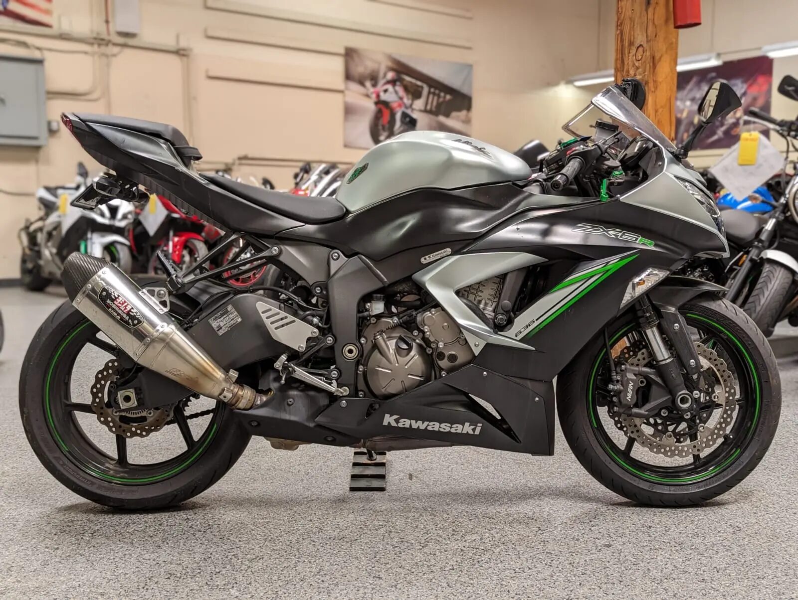 2018 Kawasaki Ninja 636 ZX6R ABS - AK MotorsAK Motors
