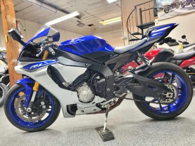 2015 Yamaha R1
