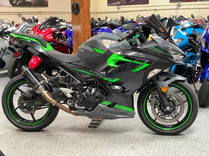 2019 Kawasaki Ninja 400 ABS KRT EDITION