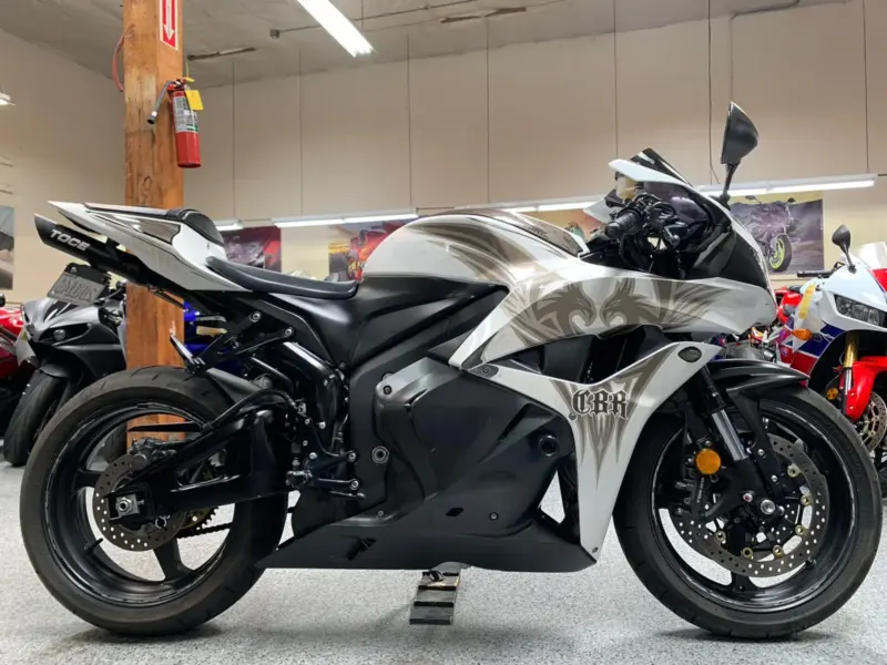 2009 Honda CBR600RR PHEONIX