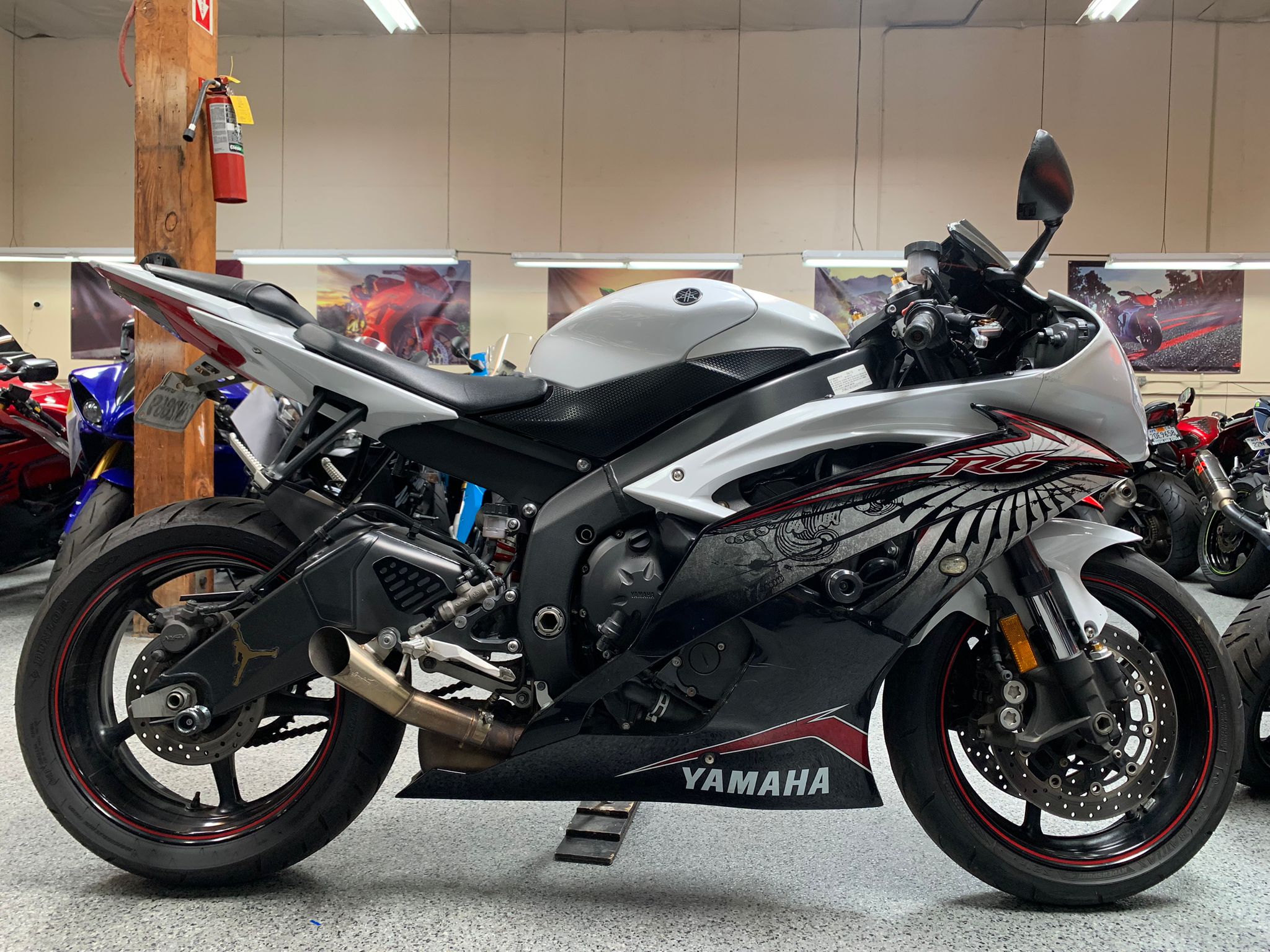 2012 Yamaha R6 Raven - AK Motors