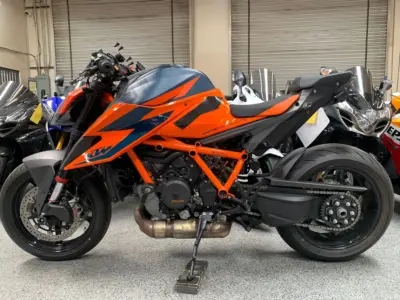 2020 KTM 1290 Super Duke R
