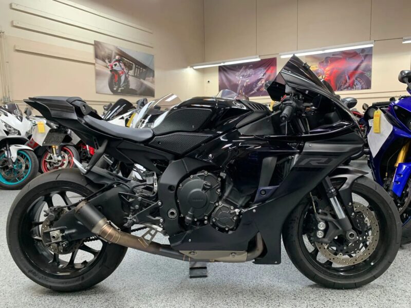 2020 Yamaha R1
