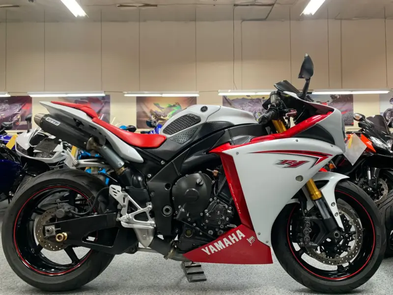 2009 Yamaha R1 Crossplane