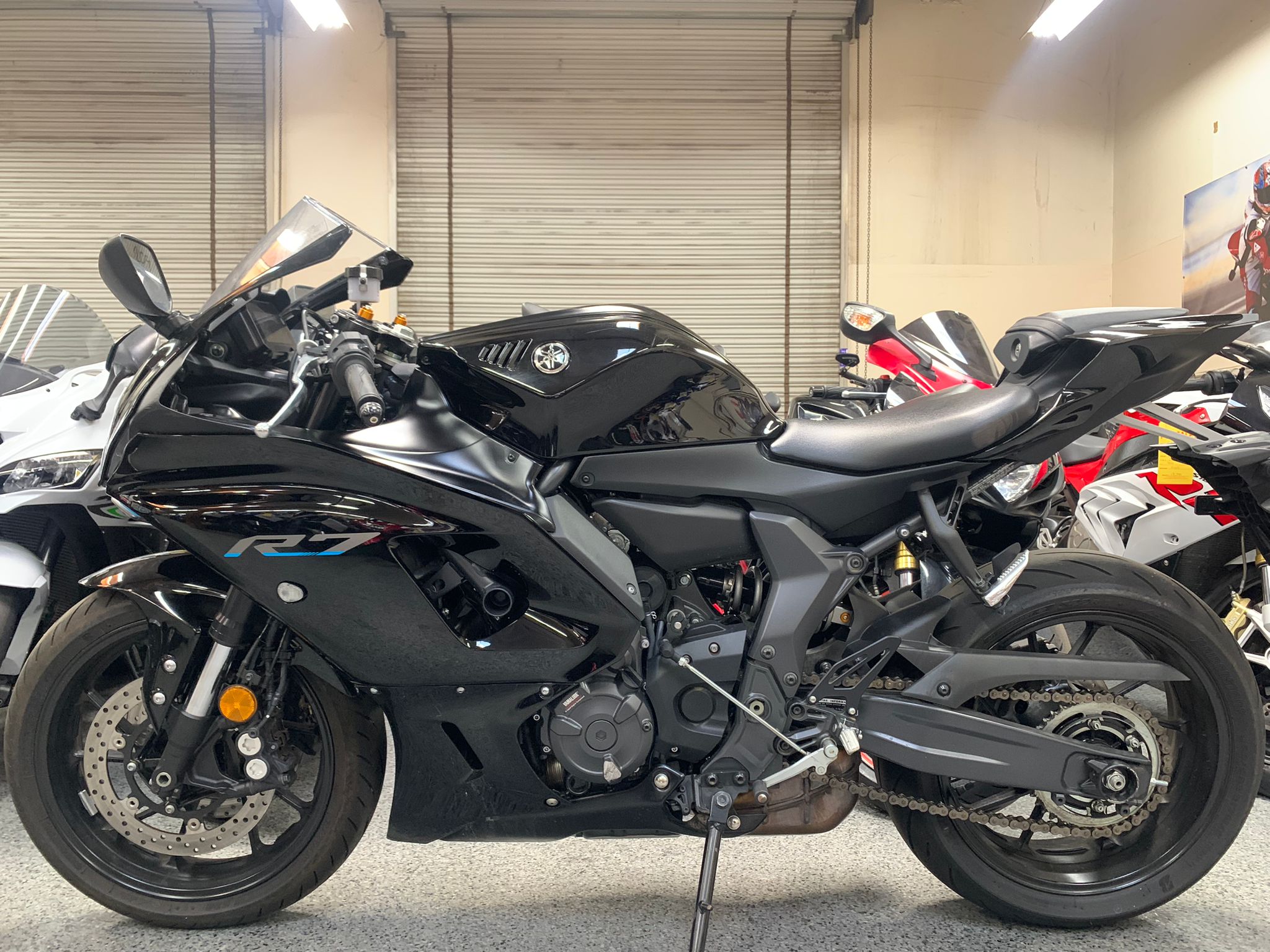 2023 YAMAHA R7 1500 Miles AK Motors