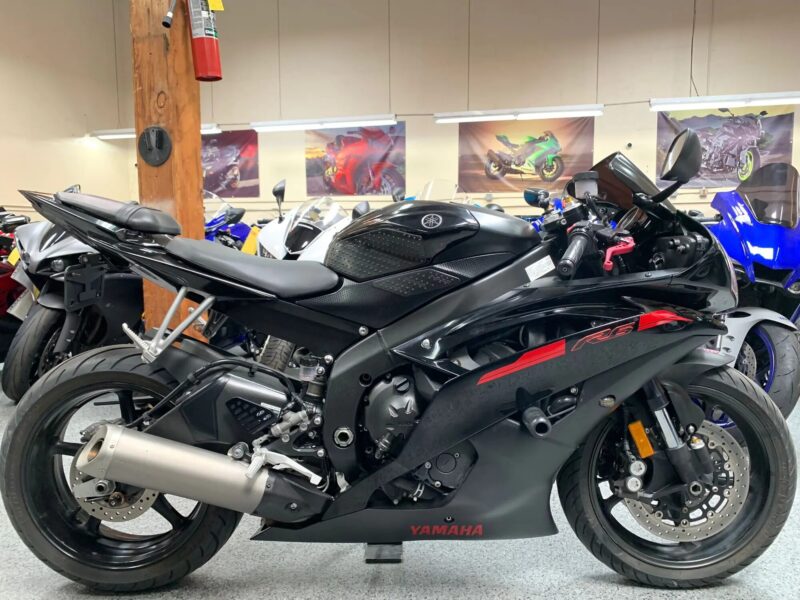 2015 Yamaha R6 RAVEN