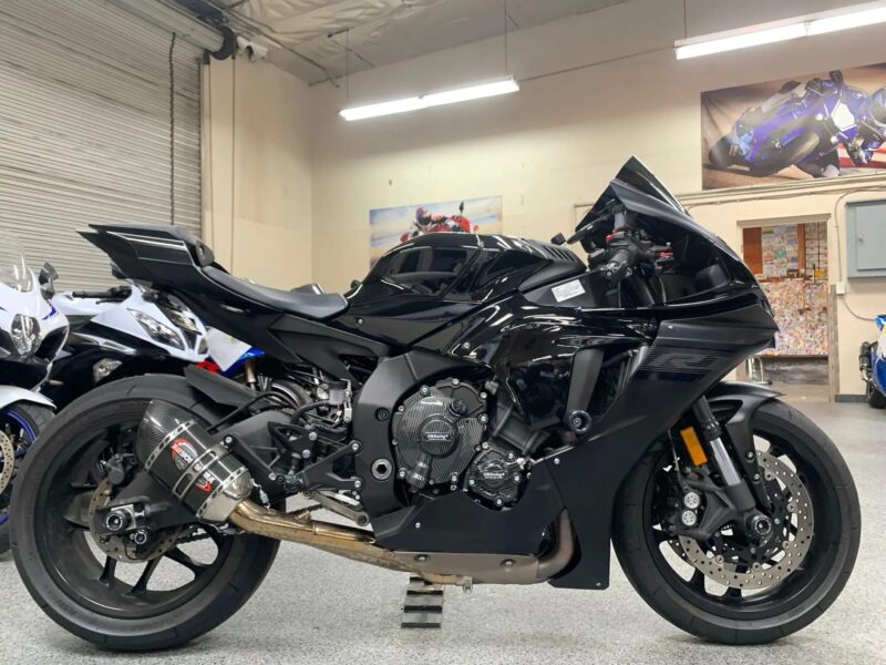 2021 Yamaha R1