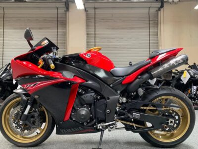 2013 Yamaha R1