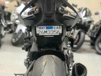 2021 Yamaha R1