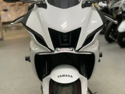 2023 YAMAHA R7