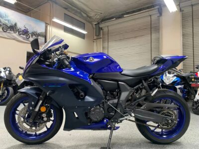 2022 YAMAHA R7