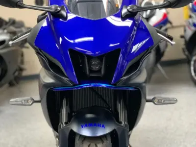 2022 YAMAHA R7