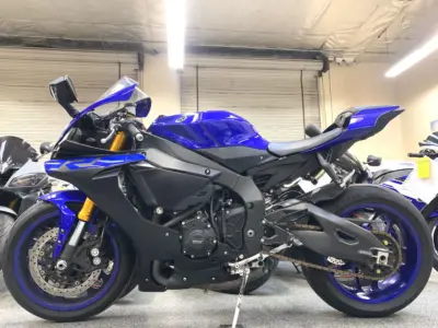 2019 Yamaha R1