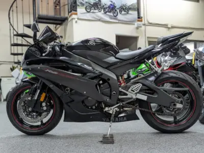 2006 Yamaha R6 RAVEN