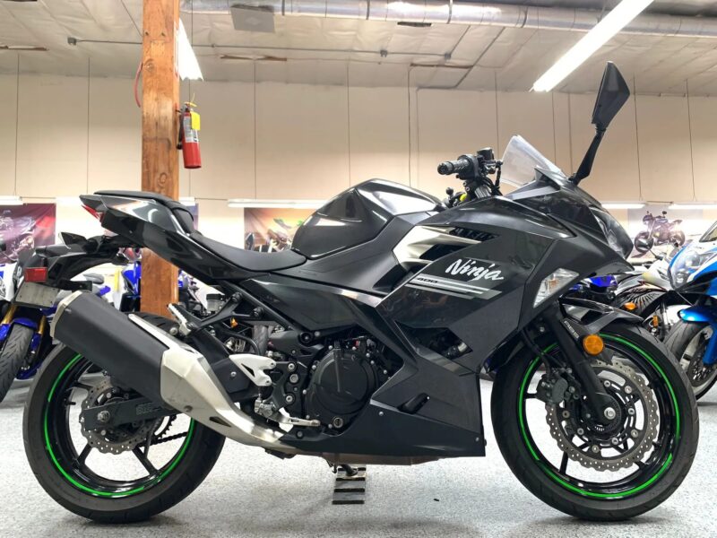 2022 Kawasaki Ninja 400 ABS