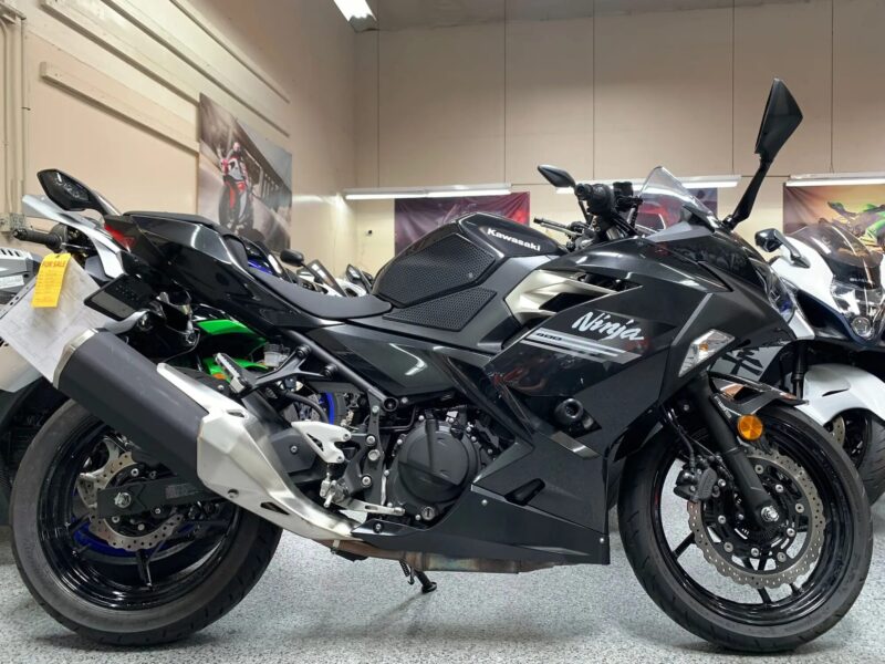 2022 Kawasaki Ninja 400 ABS