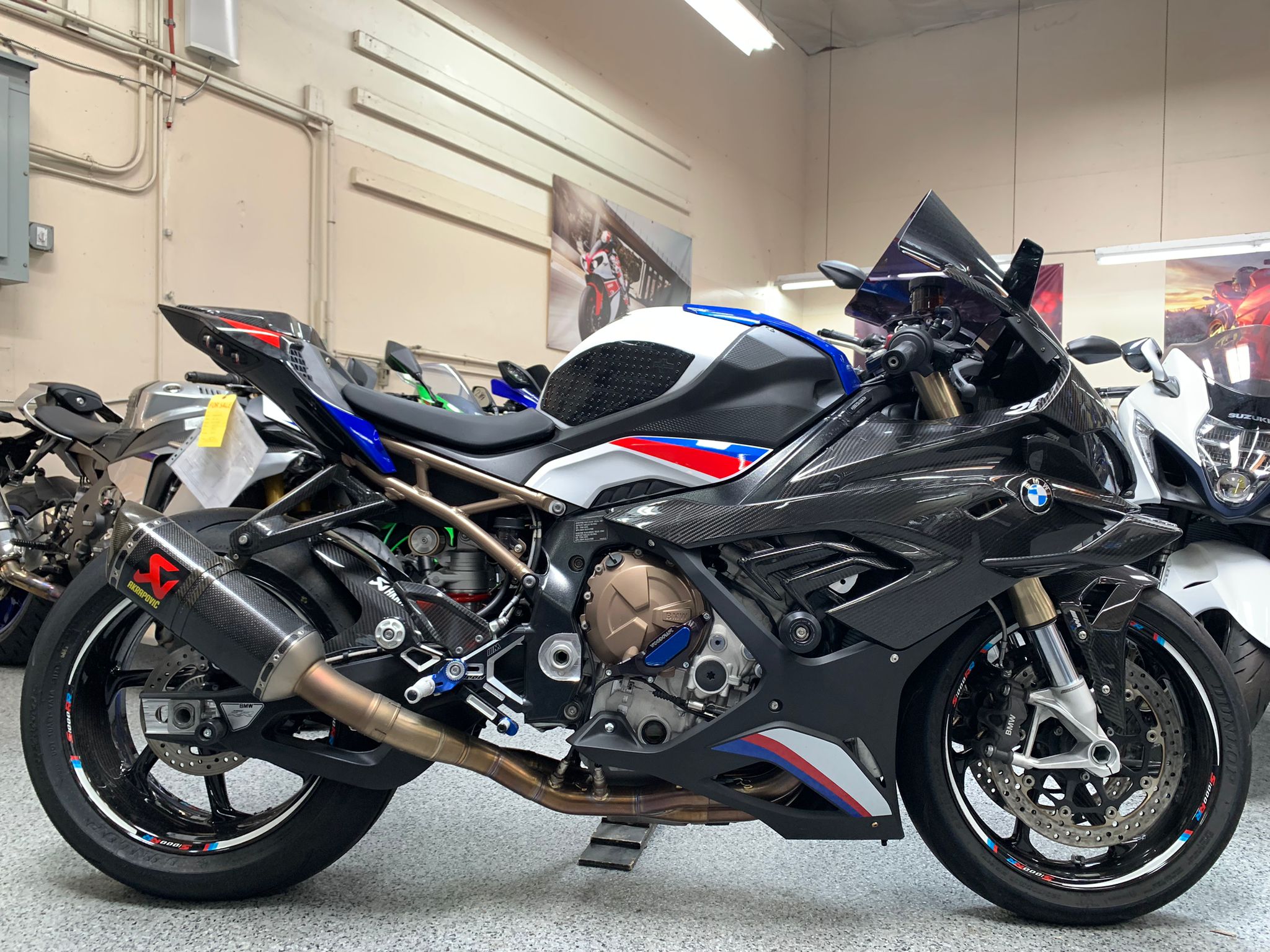 2020 BMW S1000RR M PACKAGE + CARBON WHEELS - AK MotorsAK Motors